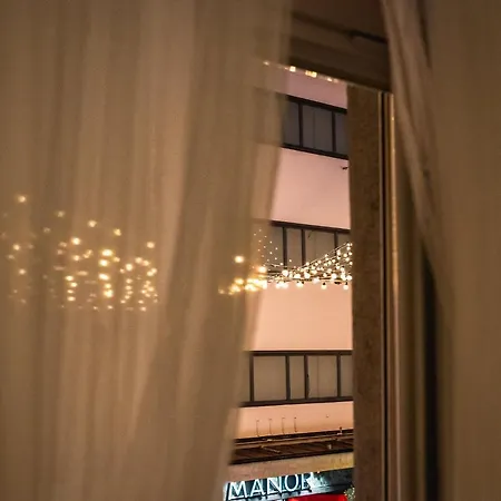 Apartment V